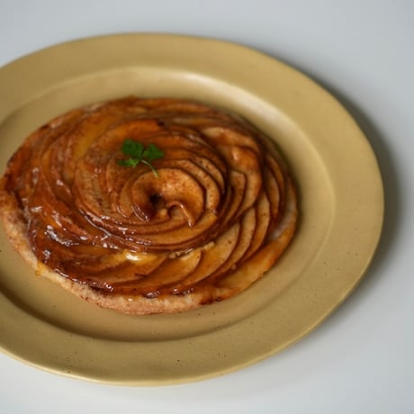 slom round plate / 素材の表情が食卓にあたたかみをもたらす陶食器シリーズ / Mサイズ , Lサイズ