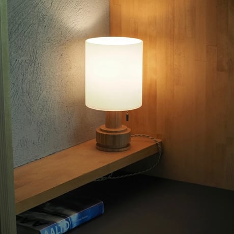 FROST GRASS TABLE LAMP / ガラス × ウッド テーブルランプ / 素材感とシンプルさのバランスにこだわったノーブルなデザイン