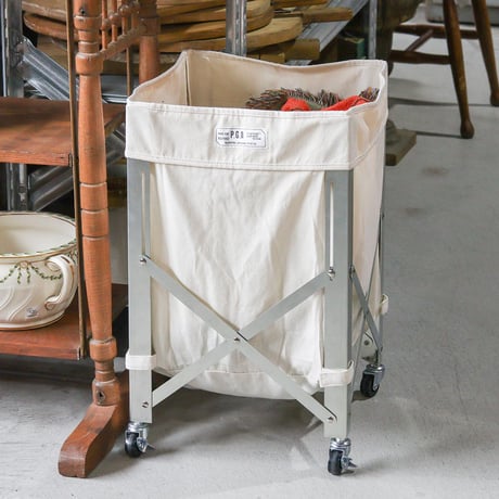 LAUNDRY WAGON / INDUSTRIAL / リビングや寝室などのインテリアシーンにも取り入れやすいランドリーワゴン