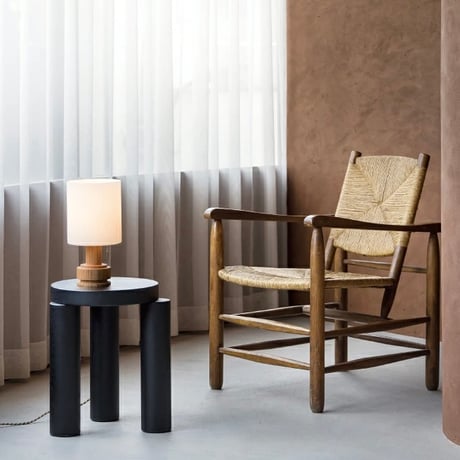 FROST GRASS TABLE LAMP / ガラス × ウッド テーブルランプ / 素材感とシンプルさのバランスにこだわったノーブルなデザイン