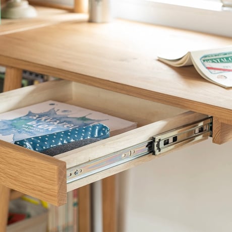 OAK WOOD DESK 110 / オーク無垢材の木目が美しいナチュラルなスタイリングのデスク