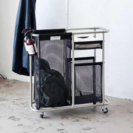 LAUNDRY WAGON / 生活感の出やすいランドリーまわりをすっきり整理し空間にスタイリッシュなアクセントを添えるデザイン / MESH INDUSTRIAL