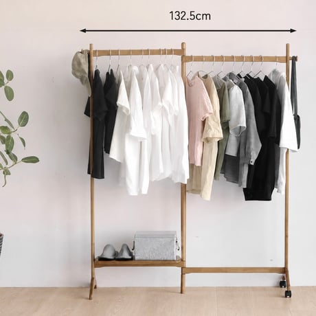 HANGER RACK / 木の表情と軽やかな抜け感が心地よいターンハンガーラック