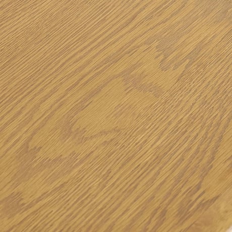 LIVING TABLE / 木の表情と抜け感のあるディテールが心地よいリビングテーブル
