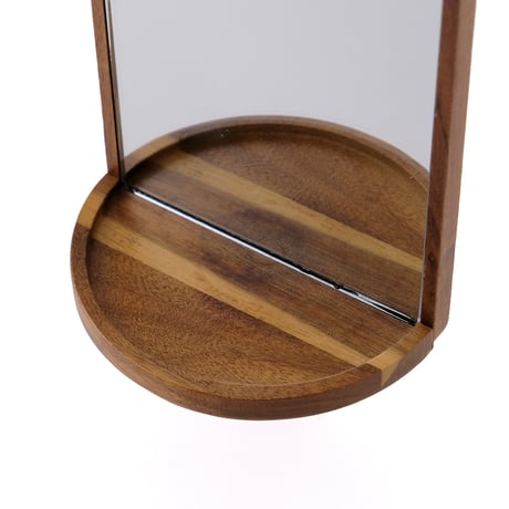 wall mirror classic style / 毎日何度も目にする鏡だからこそ「空間を飾るための美しさ」にこだわった壁掛けミラー