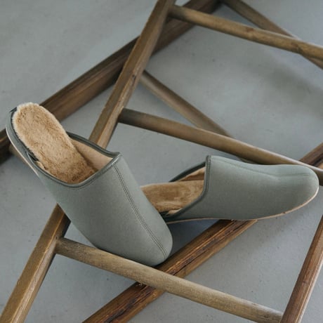 room slipper warm's / 冬の日常を上質な履き心地であたたかいルームスリッパ : Mサイズ 22.5 - 24.5cm / Lサイズ 25 - 27cm