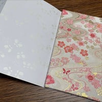 蝶々🦋柄本文 通常御朱印帳【18cm×12cm】 24山 バンド付き