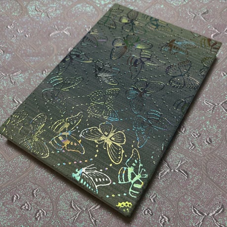 【新商品】蝶々🦋ホログラム　通常御朱印帳　グリーン系　きなり和紙　24山　バンドつき
