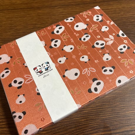 B5見開き御朱印帳　シャンパン🥂🐼　24山　nene バンド付