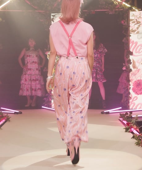シャンティ&チェーン柄ワイドパンツ