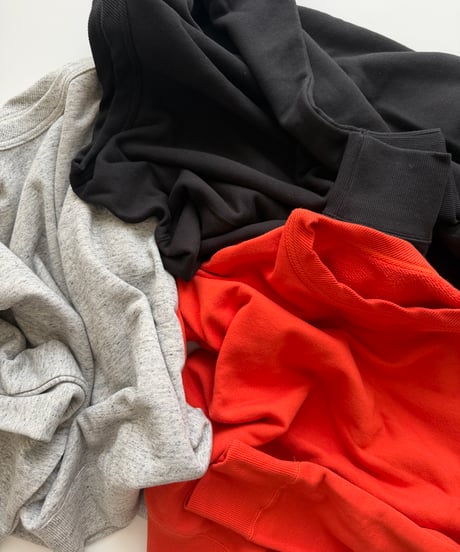 crew neck sweat shirt