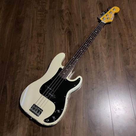 Miyako custom bass guitar