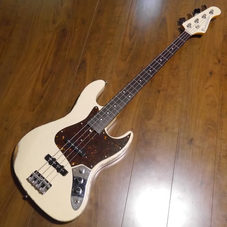 Miyako custom bass guitar