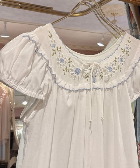 70s vintage scallop&flower embroidered dress