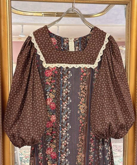 70s vintage square neck petit flower lace dress