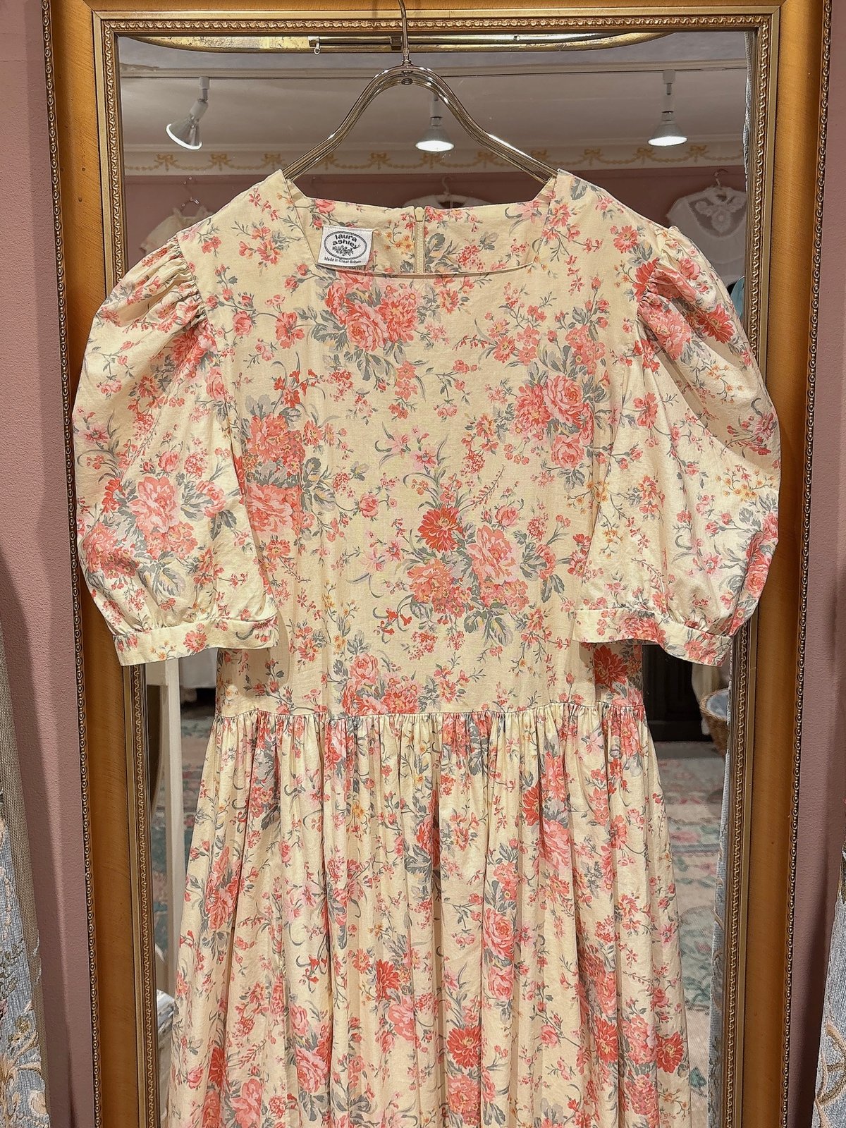 Laura Ashley vintage puff sleeve flower dress |