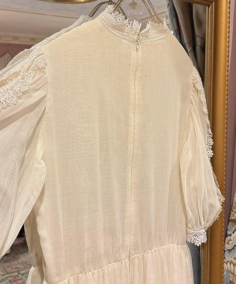 70s vintage puff sleeve lace dress