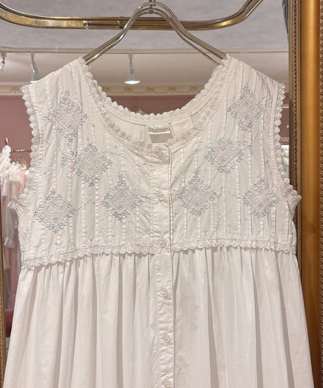 80s vintage flower embroidered no sleeve dress