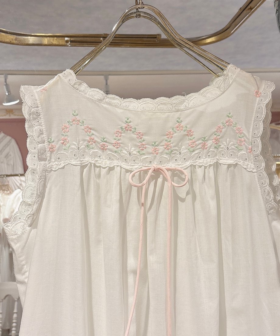6a6316aed356f7cfd412f589
