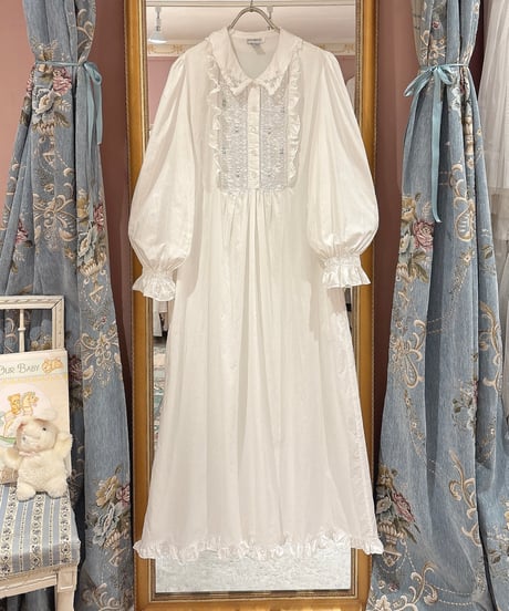 70s vintage flower smocking&embroidered white cotton dress
