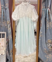 80s vintage lace no sleeves dress