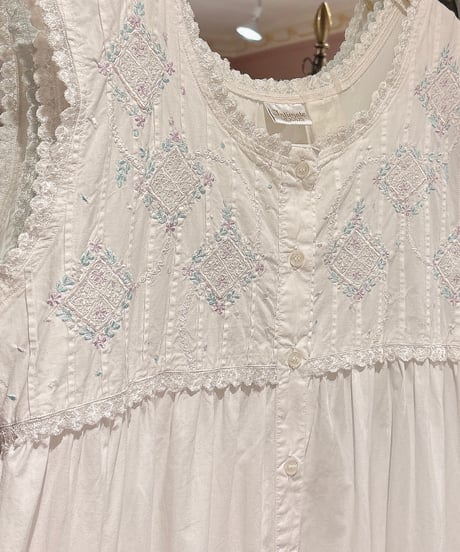 80s vintage flower embroidered no sleeve dress