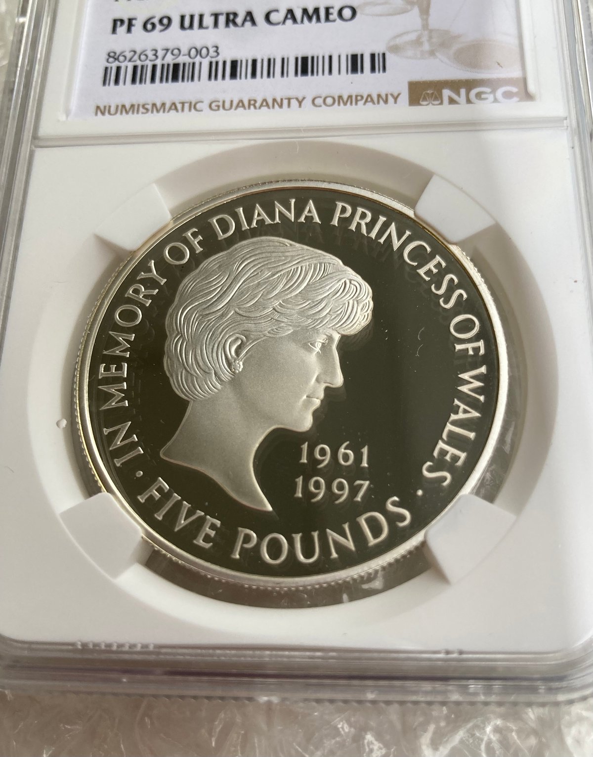NGC鑑定PF69UC 1999年 イギリス ダイアナ妃追悼祈念 5ポンド銀貨