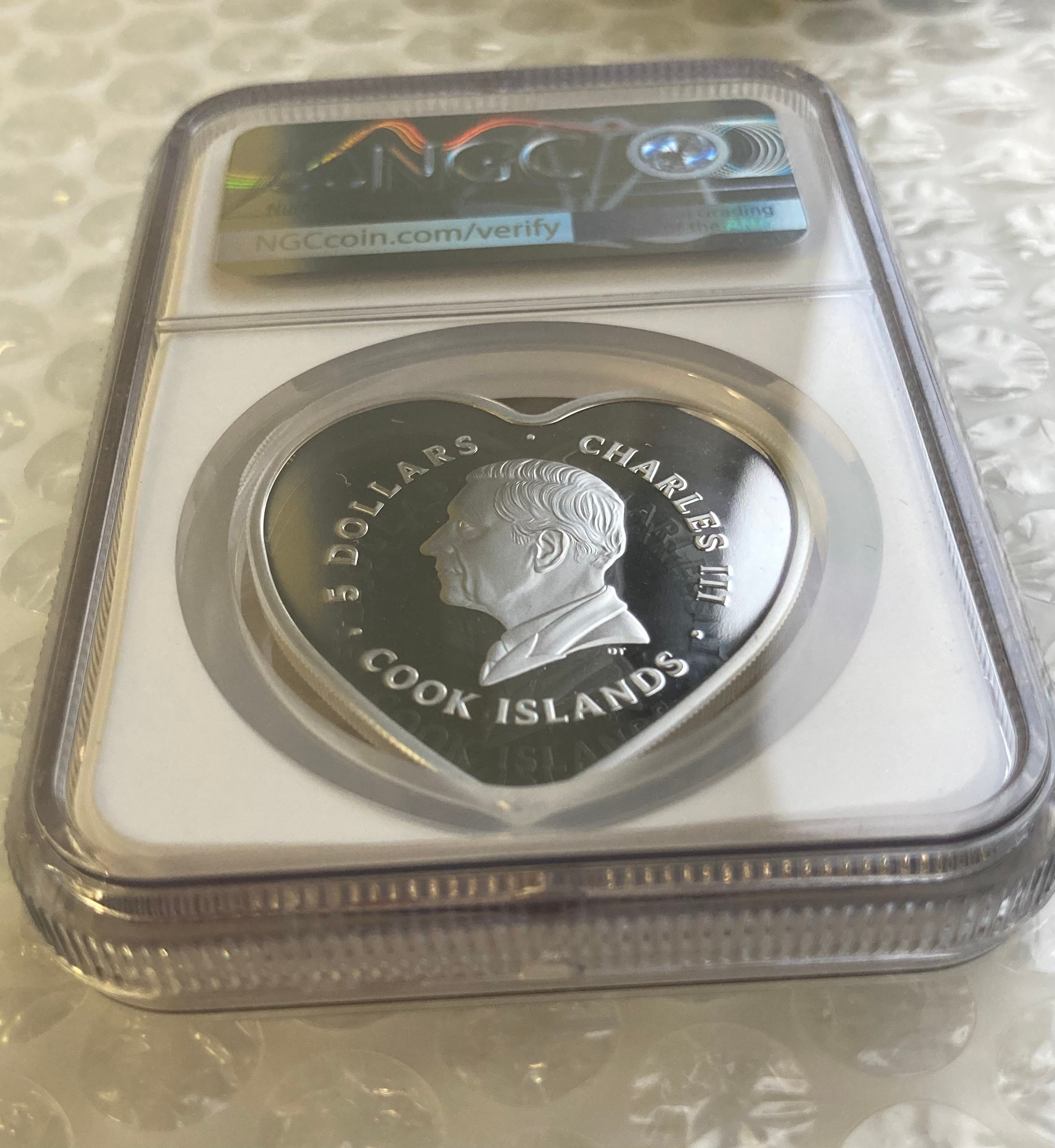 【愛の輝き】PCGS 70DCAM 2025 ブリリアントラブ 銀貨 クック諸島 NGC鑑定PF70+FR ハート型コイン クック諸島 2026年 ブリリアント・ラブ
