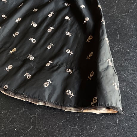 60'S FLOWER EMBROIDERY SKIRT [S-4475]