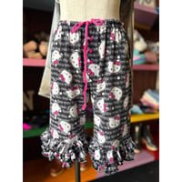 HELLO KITTY FRILL SHORT PANTS [S-5024]