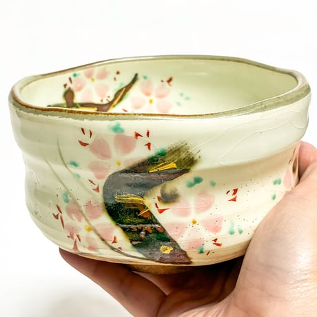 Hand-painted red Japanese cherry blossoms Matcha Bowl / 粉引手描霞桜 抹茶碗