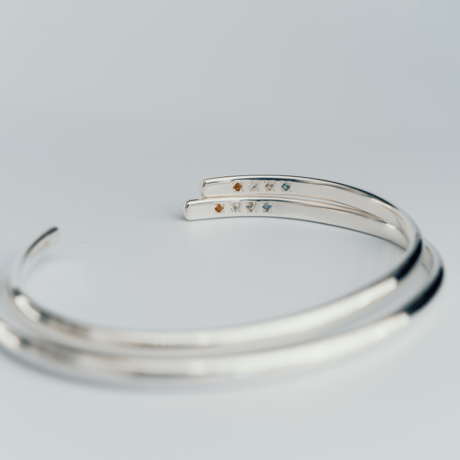 ファミリーバングル（Bague Eclat-バーグ エクラ）|大切な絆を誕生石で紡ぐ指輪【4石-選べる誕生石】｜【選べるサイズ】｜シルバー925｜Artisan Works