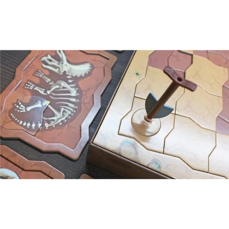 恐竜大発見　8月8日入荷予定　入荷次第　発送