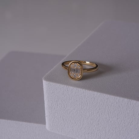 18K Oval Mosaic Diamond Ring