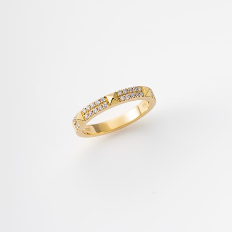 18K Yellow Gold studded Diamond Ring