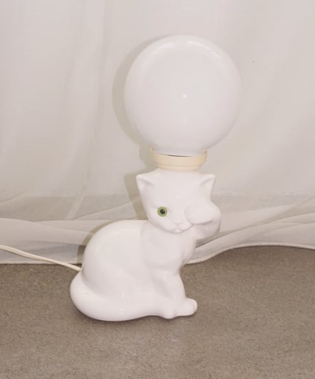 Cat Pottery Table Lamp
