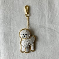 【期間限定：8/16まで】ザリ刺繍バッグチャーム（キーホルダー）　ビジョンフリーゼ