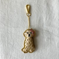 【期間限定：8/16まで】ザリ刺繍バッグチャーム（キーホルダー）　トイプードル