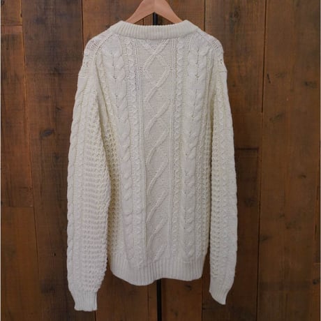 VINTAGE CABLE KNIT SWEATER