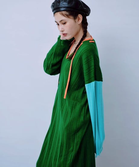 【HCAE】  DAMAGED  KNIT DRESS   E26A0043