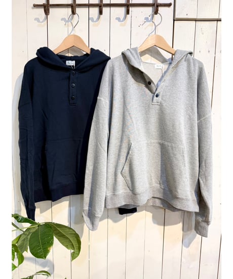 NATURAL LAUNDRY│セントラル裏毛フードプルオーバー