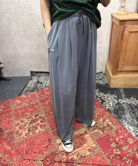 TRANOI.｜トラテックパンツ