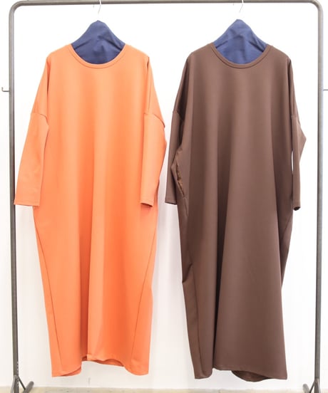 【Lemelange】 クルーネックロングワンピ　8651601