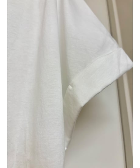 Paulinebleu｜ パールビジュー「D」ロゴ Tシャツ