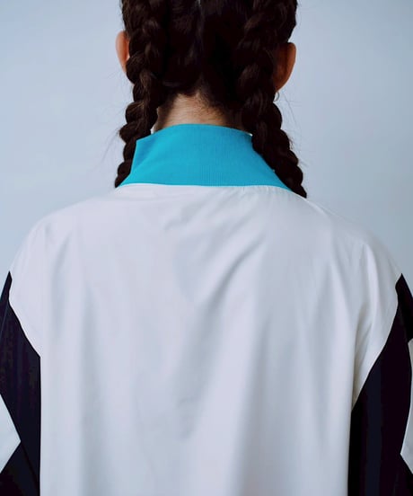 【HCAE】  HALF ZIP TRACK JACKET   E26A0035