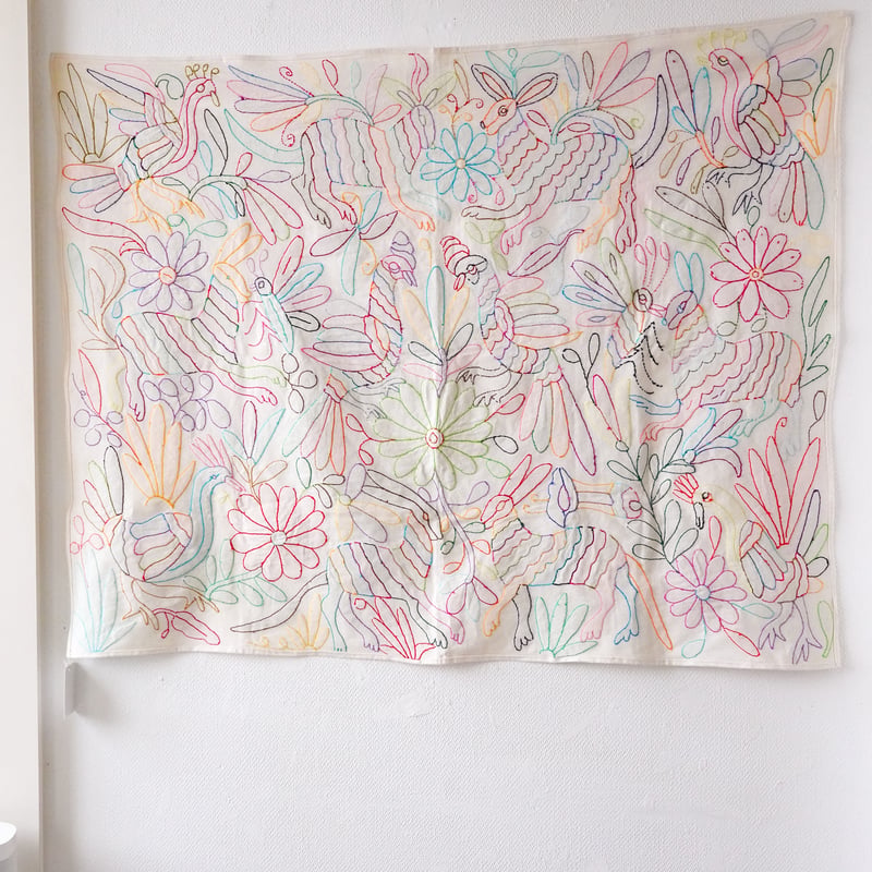 テナンゴ刺繍】 テーブルクロス 70x95cm マルチカラー | Diminutivo