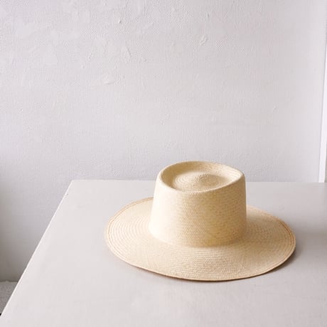 新品 Diminutivo チューブシリーズ 正方形L ナローソリッド です♩ Diminutivo