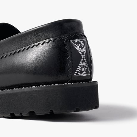 BLOHM for UNTRACE “Tassel Loafer” (BLACK)