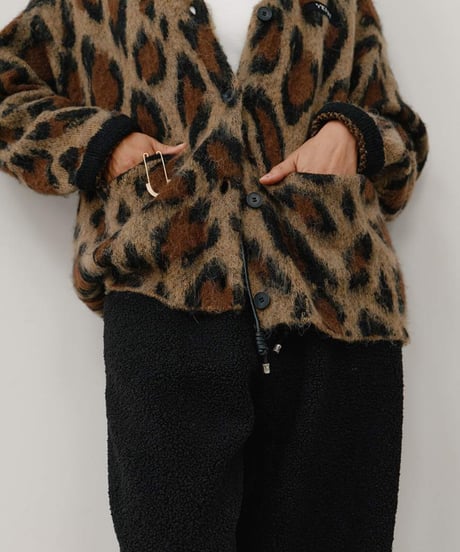 LEOPARD V NECK CD [Y264-92132] / YENN