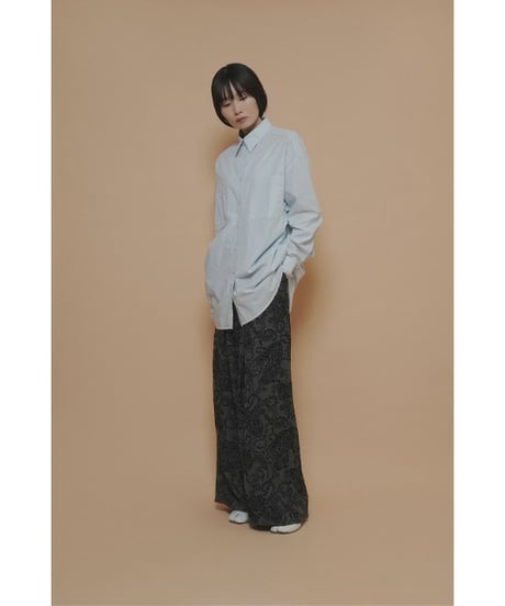 エアリータックロングシャツ　710581　/ CYAN tokyo